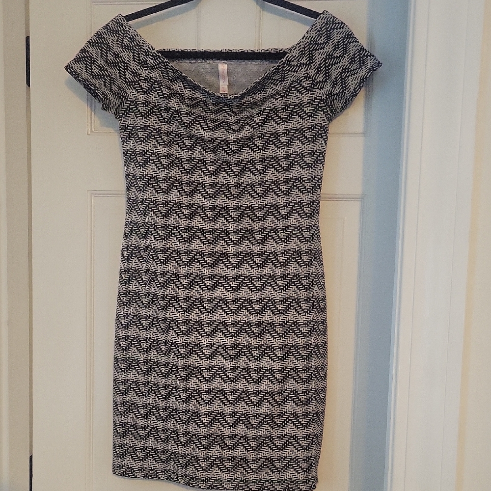 Xhilaration Black and White Zigzag Mini Dress